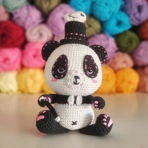 Patrón Pimzhú mago panda amigurumi