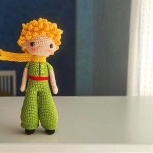 Patrón del Principito traje verde amigurumi