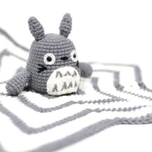 Patrón mantita Totoro amigurumi
