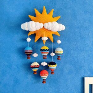 Móvil de globos aerostáticos tejido a crochet