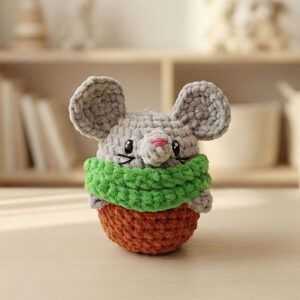 Kit Chispa ratón amigurumi con materiales incluidos, hilos, ganchillo, marcadores de puntos, aguja lanera, patrón impreso y vídeos de apoyo